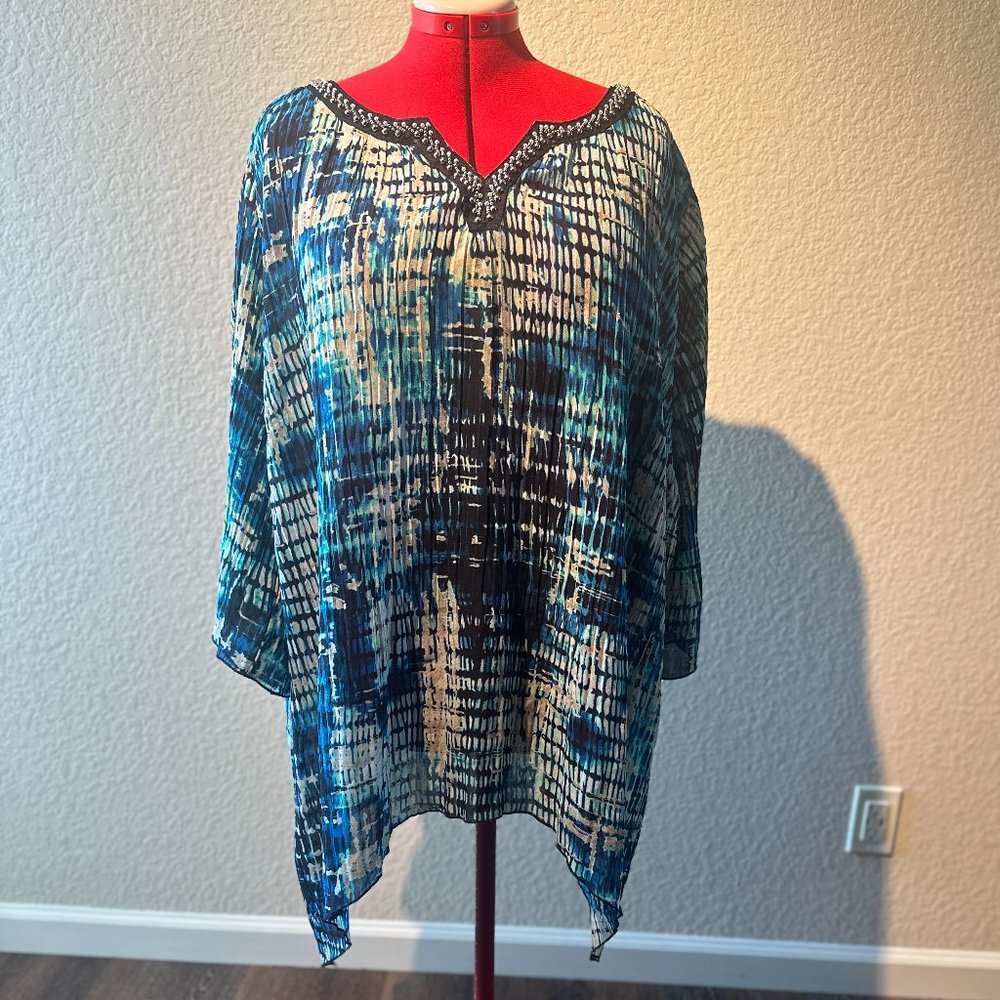 Catherines 2X (22/24 W) Sheer, angle hem blouse with neckline beading